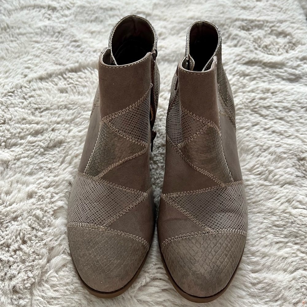 G.H. Bass & Co Women’s Patchwork Mushroom Ankle Booties